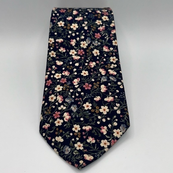 Stafford Country Collection Floral Tie - Picture 1 of 5
